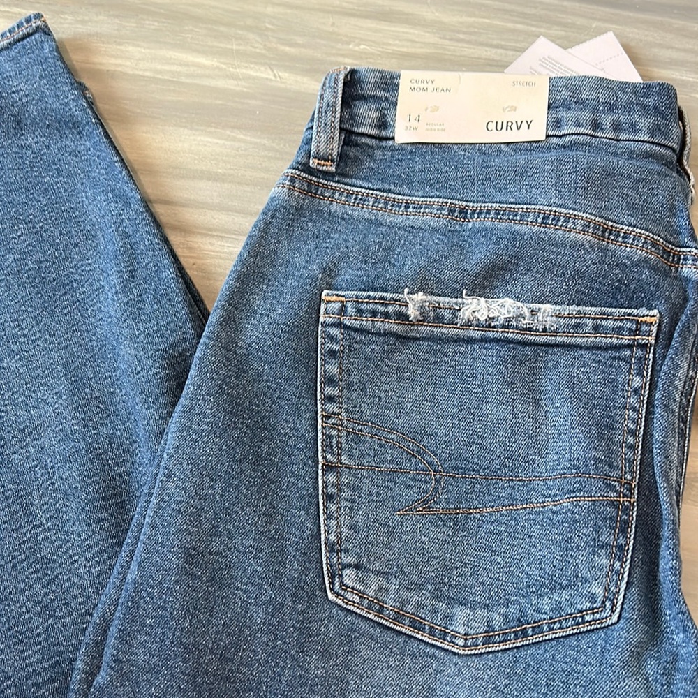 American Eagle mom jeans
